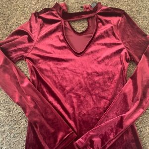 Long sleeve velvet top